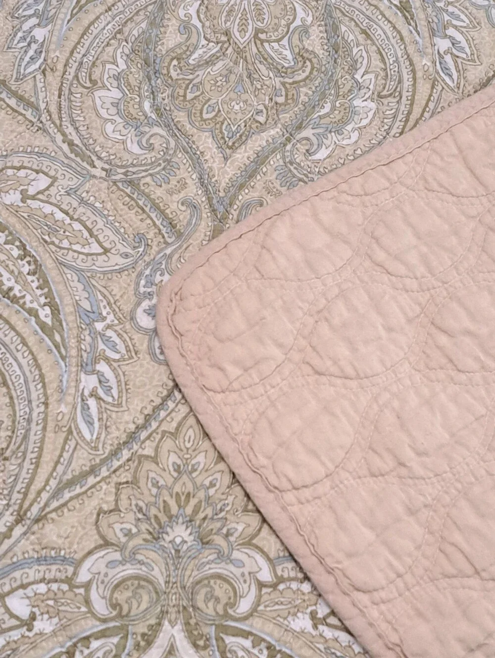 Paisley Reversible Quilt 80